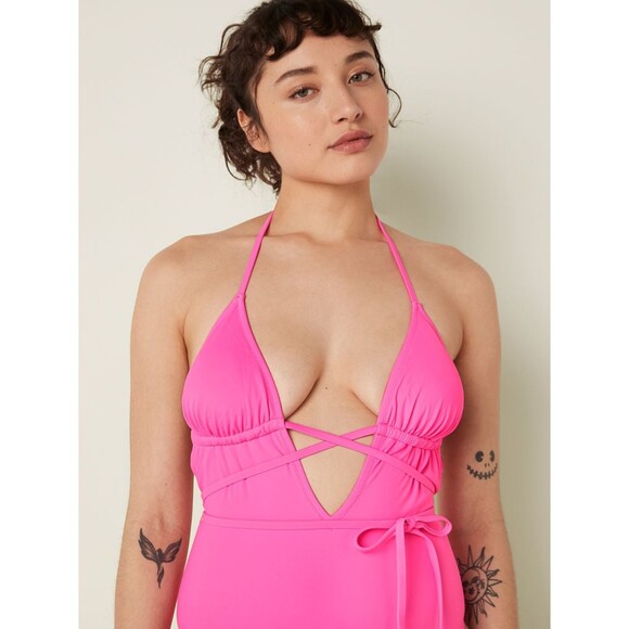 NWT PINK Victoria's Secret Radiant Rose Triangle Wrap Detail One-Piece Swimsuit - Picture 3 of 8
